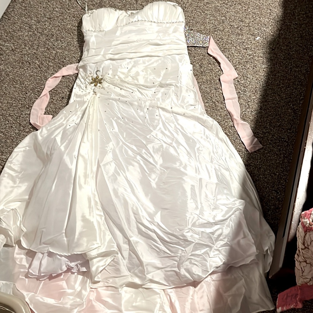 White new wedding dress